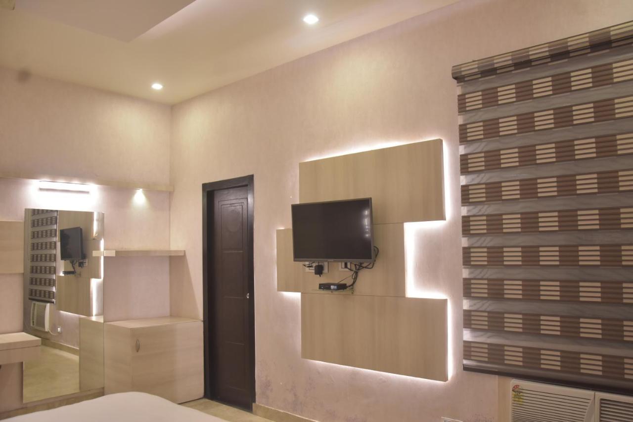 Hotel Mahendra Plaza Hardoi Exterior photo
